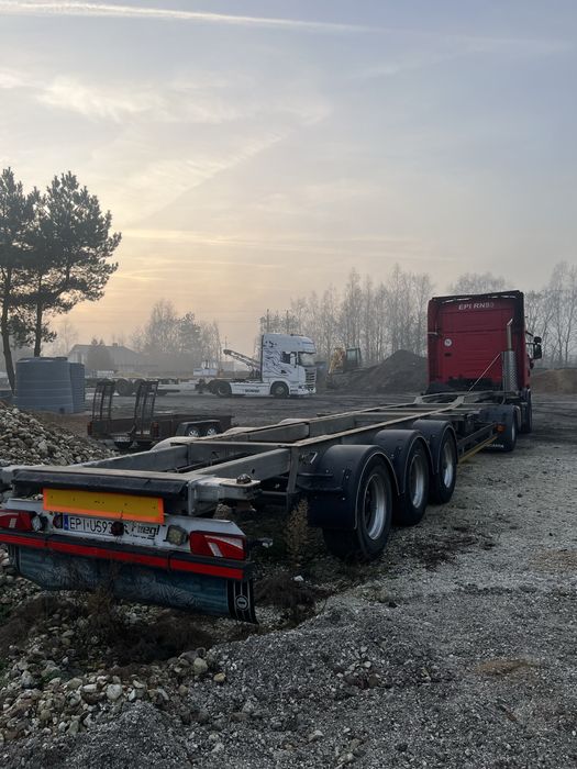 Naczepa podkontenerowa Fliegl