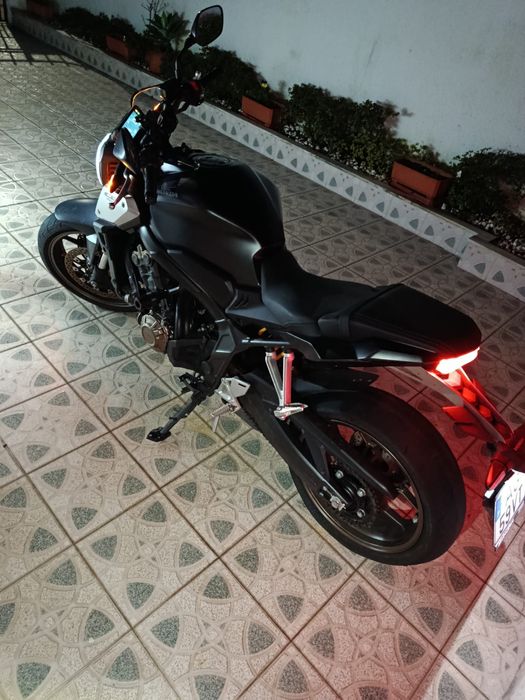 Honda cb650r black edition