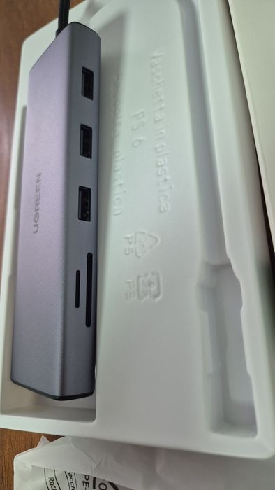 USB-хаб UGREEN 10 в 1