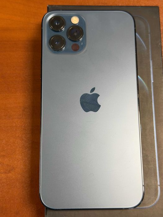 IPhone 12 Pro, 256 GB в ідеальному стані