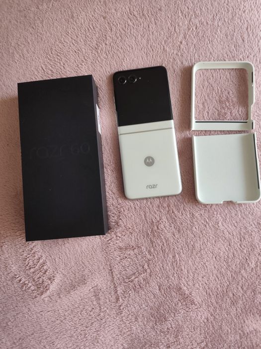Motorola Razr 60 5g 8/256gb fabrycznie nowa