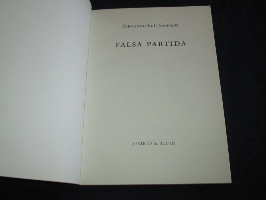 Livro Falsa Partida Fernando Luís Sampaio
