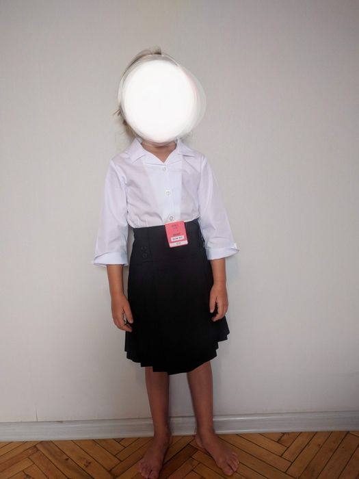 Сорочка і спідниця на 1 вересня Mark and Spencer  на 6-7 рочків, 122см