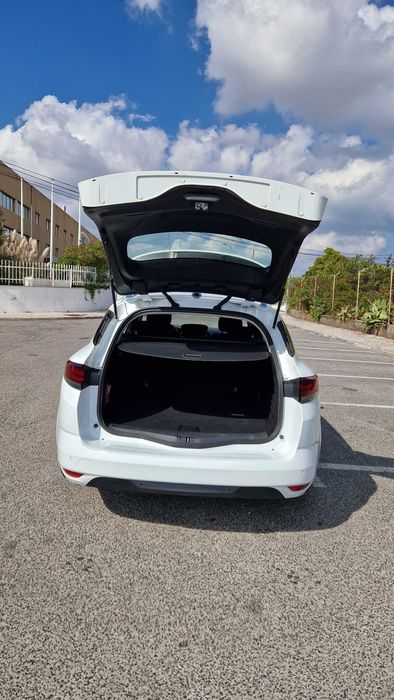 Renault Megane  Impecável, Revisão Feita e Pronto a Circular