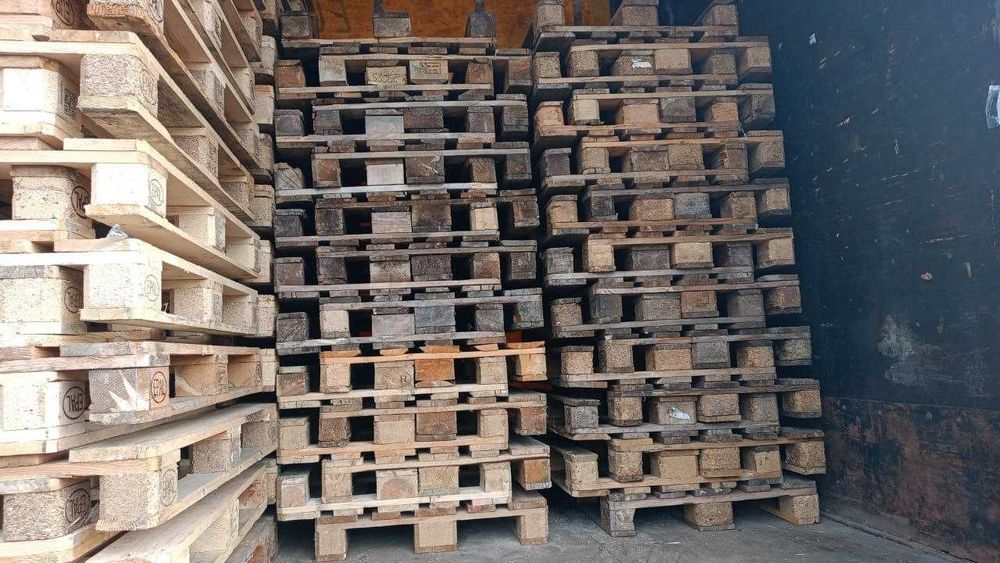продаж піддонів та вивіз палет у Пирятині