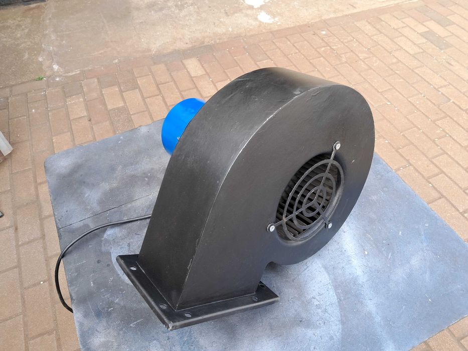Wentylator promieniowy, turbina, dmuchawa, przemysłowy  0,55kw 230v.