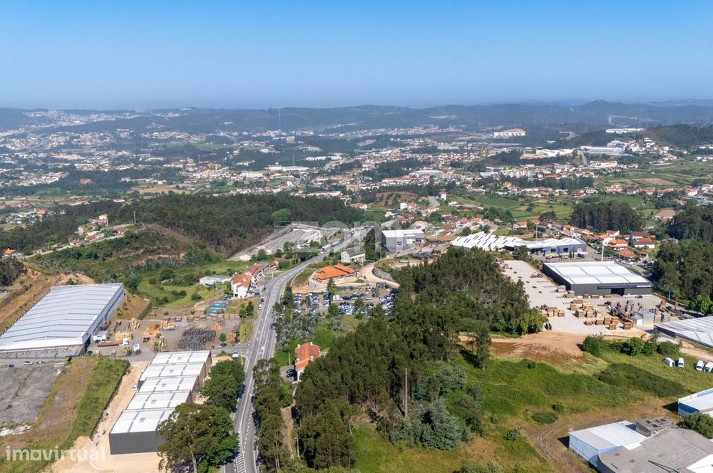 Terreno com 874 m2, em Vandoma, Paredes — Vandoma, Porto