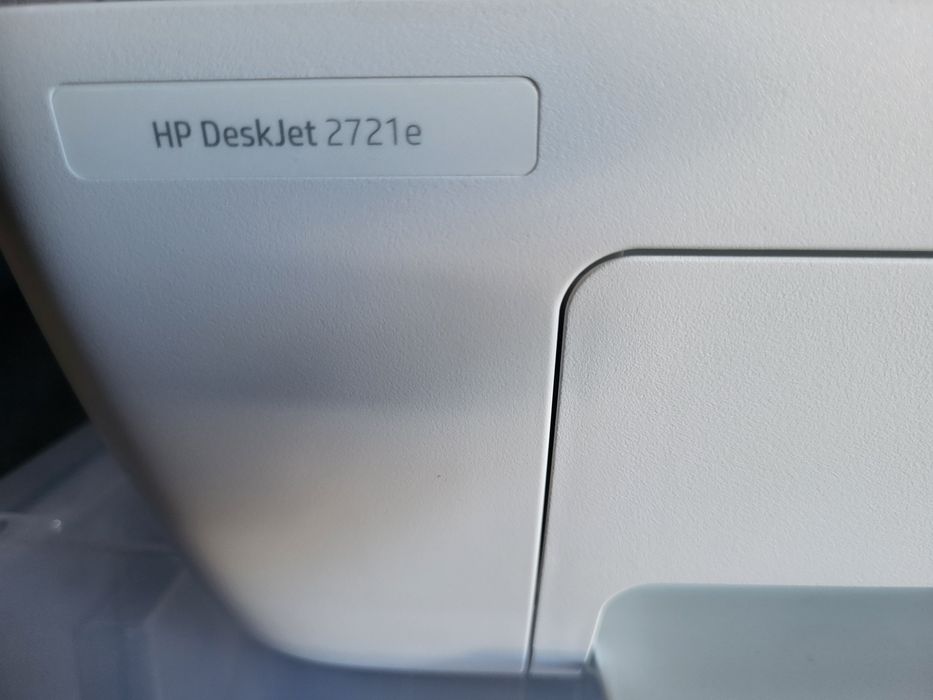 HP DJ2731e Printer with Ink64575358570497123