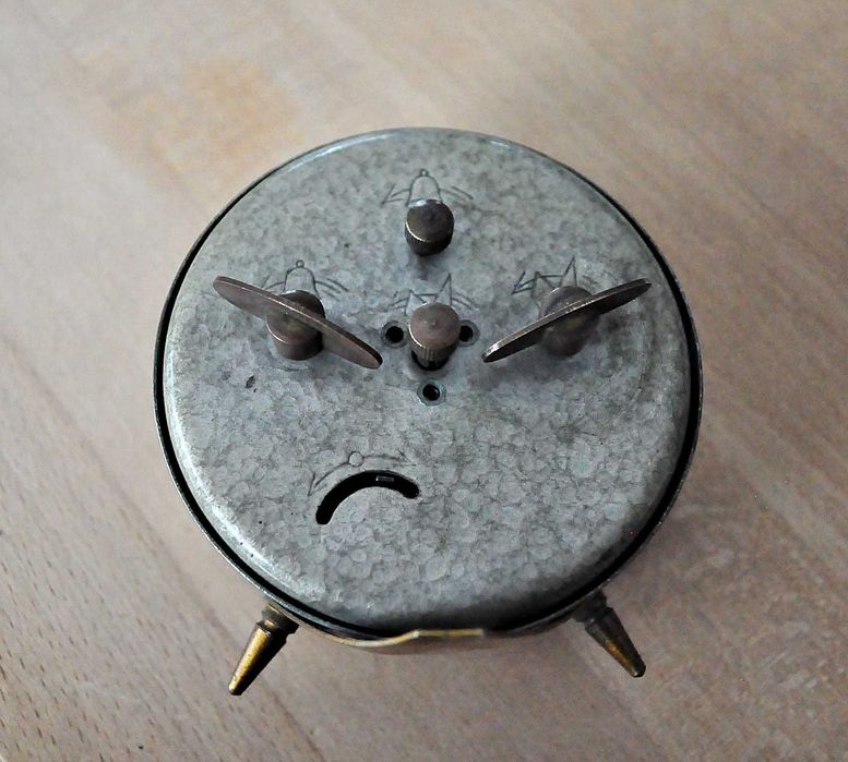 Rzadki Polski Poltik budzik 11 kamieni