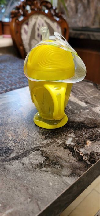 Поильник-непроливайка с силиконовой трубочкой и ручками, 220мл. 9+