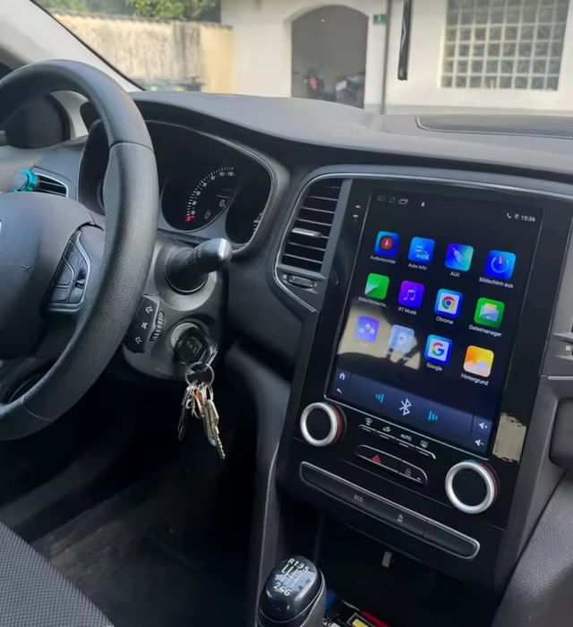 Radio estilo Tesla 9.7" Renault Megane 4 Koleos Talisman (2017 a 2019)