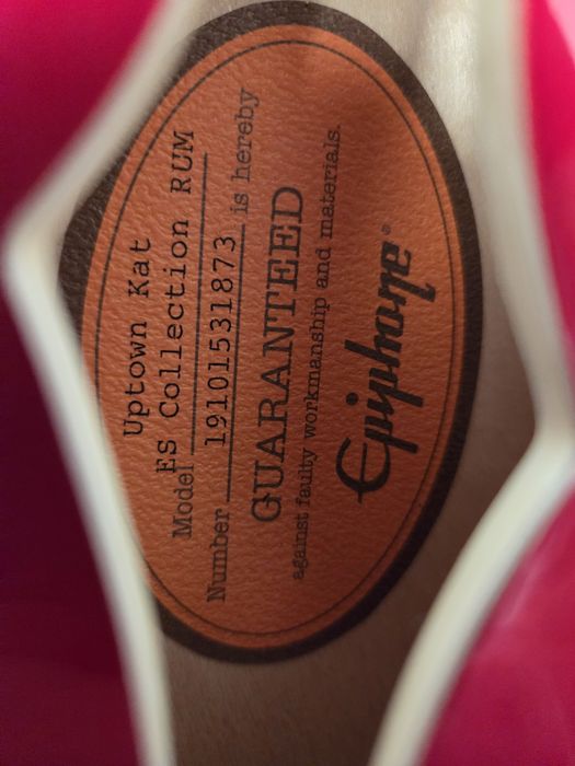 Epiphone Uptown Kat + hard case Epiphone + Peavey Blazer 158