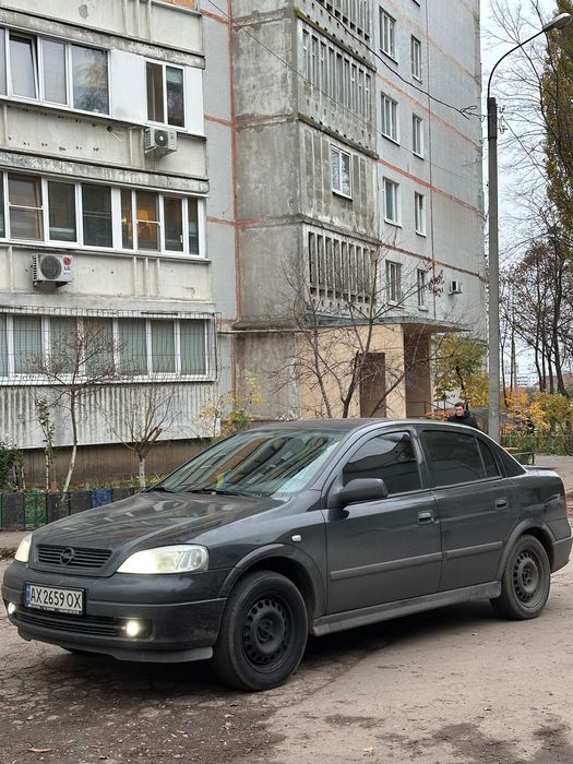 Avto Opel Astra 2008