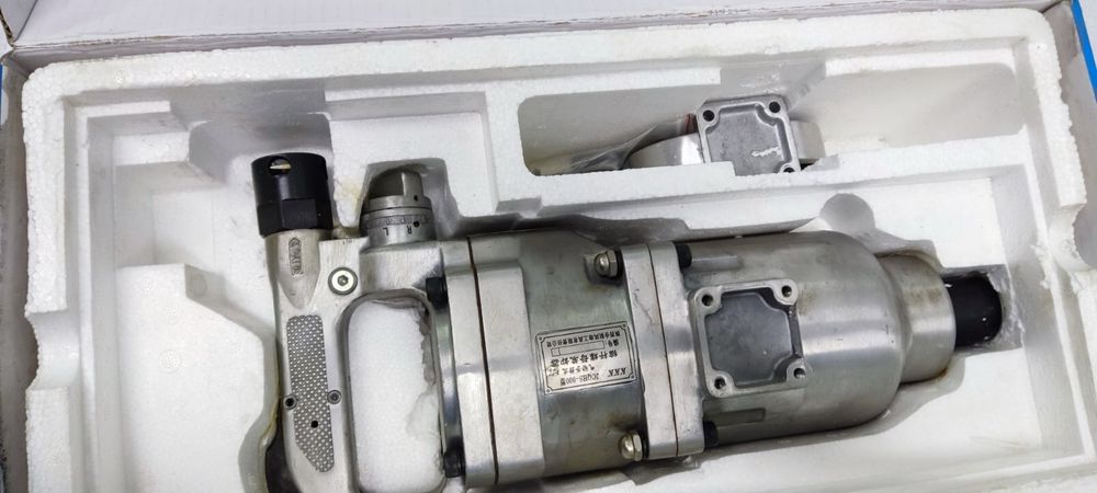 Пневматический гайковёрт