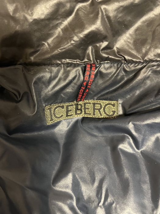 Тёмно синяя глянцевая зимняя куртка Iceberg luxary  непромокаемый непродуваемый итд