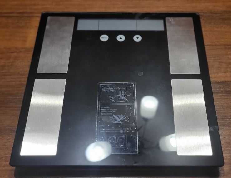 Wyprzedaż  - lusterko, waga, kamera, ładowarka samsung