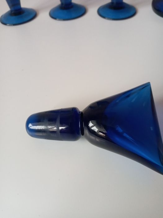 Продам графін стакани