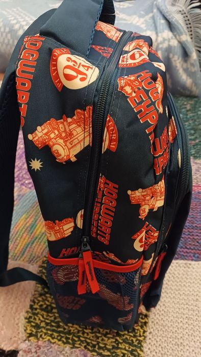 Mochila Harry Potter
Nova.
24Lts 
Conforme as fotografias.