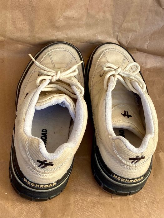 Tenis casual off road