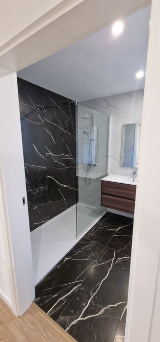 Aluga-se moradia em banda T3 (acabada de construir)