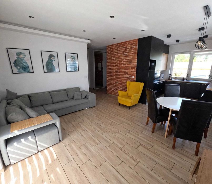 Przytulny dom parterowy 68 m² na dużej, ogrodzonej działce 20 arów