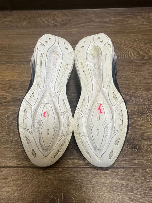 Кроссовки ASICS Novablast 3 размер 42 26.5 см