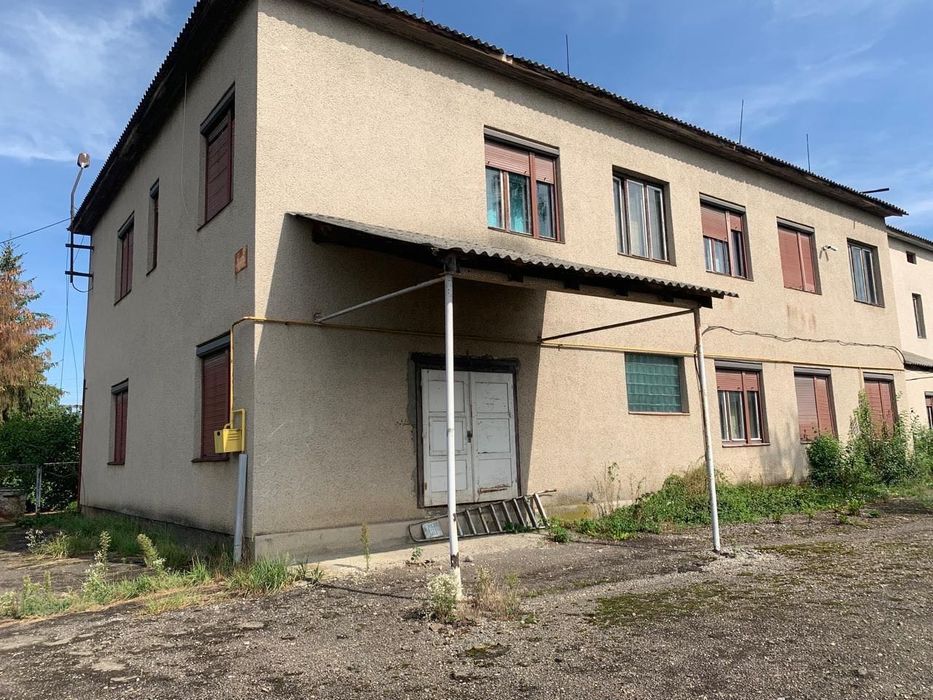 Продається масштабний комерційний об’єкт в м. Хуст