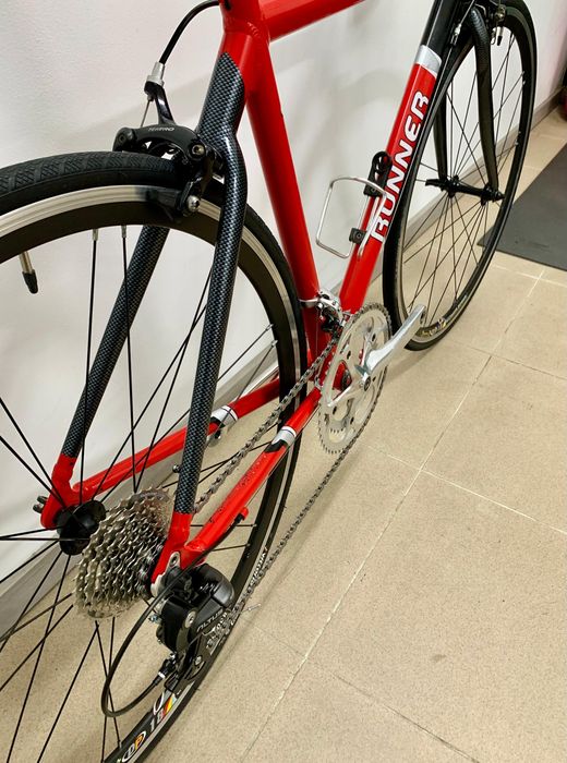 Bicicleta de estrada em alumínio Runner 2500