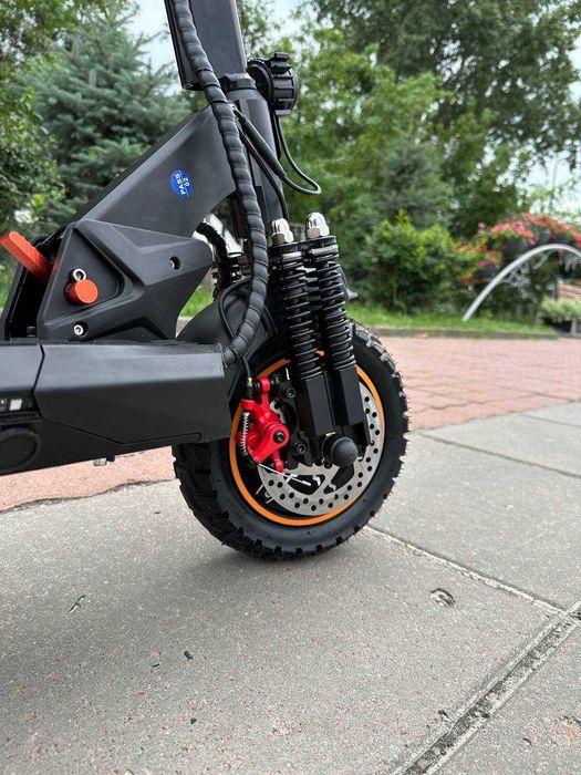 Електросамокат X-Boost Scooter 02 2400W, Ємність Батареї 23Ah, Швидкість 65 км/год, Електросамокати