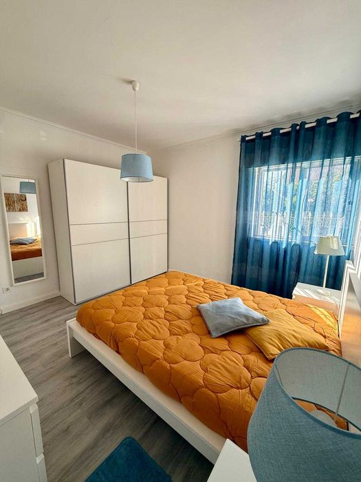 Apartamento mobilado e equipado com eletrodomésticos nos Moinhos da  Funcheira-Amadora
