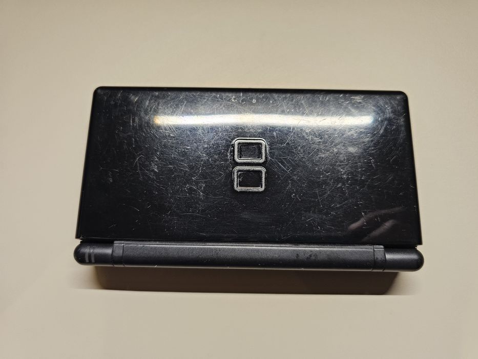 Nintendo DS Lite