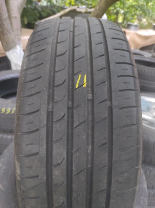 Шины лето 215/55R17.