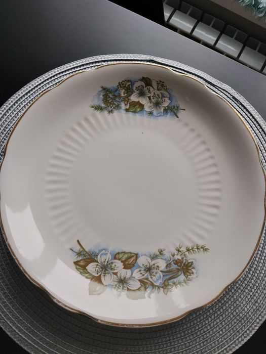 Тарілка, розмір 27 см.