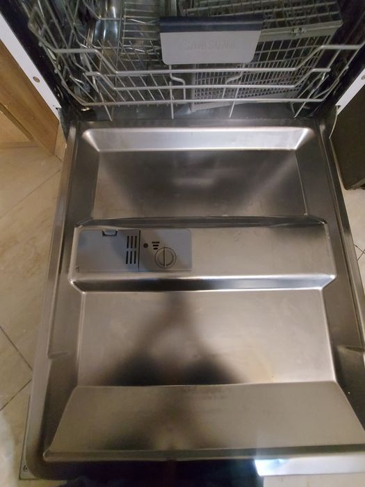 Посудомийна машинка Samsung