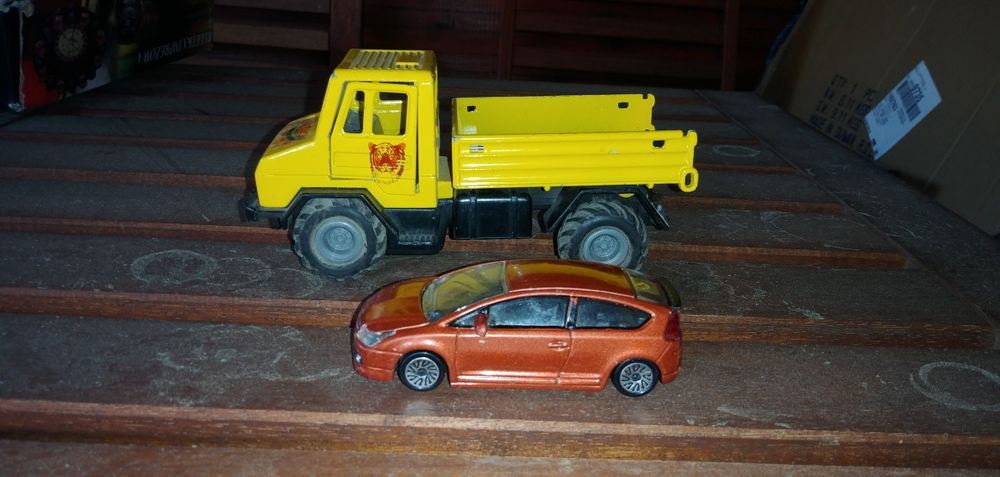 Duży model Mercedes Unimog Welly