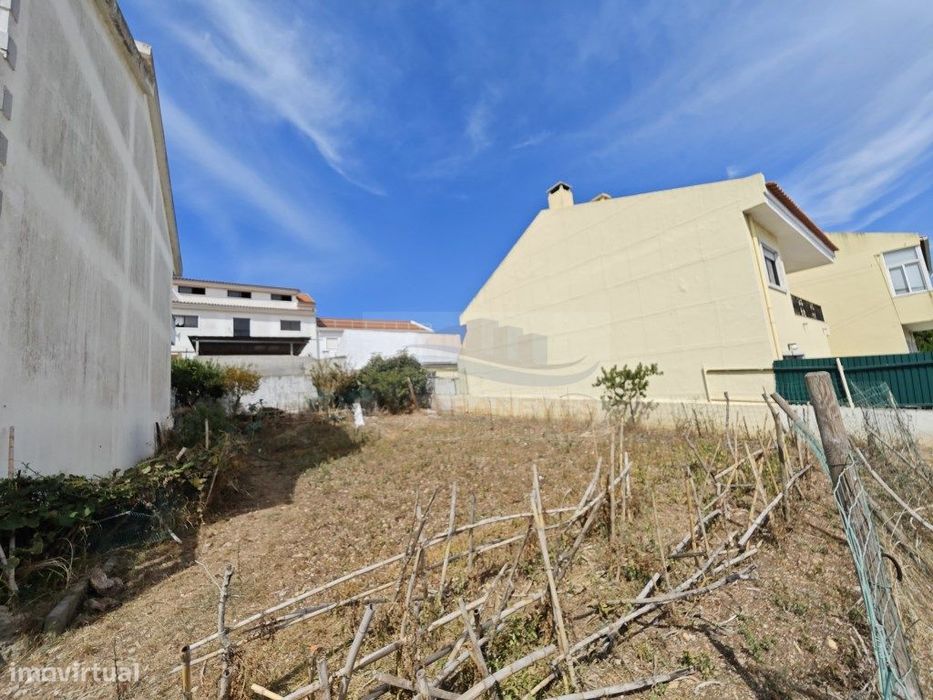 Terreno para construção nos Moinhos da Funcheira - Amadora