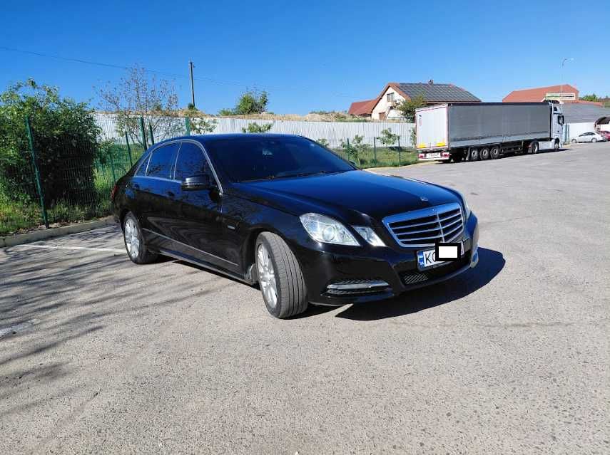 Mercedes-Benz E-Class 2010