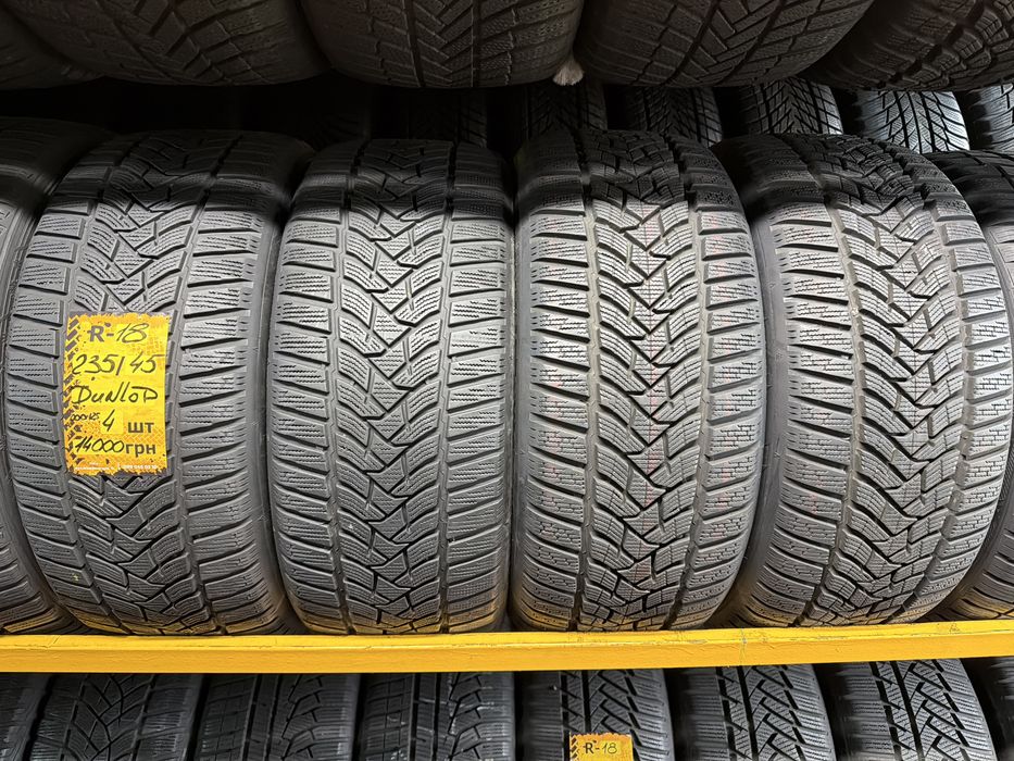 235/45 R18 Dunlop 4шт