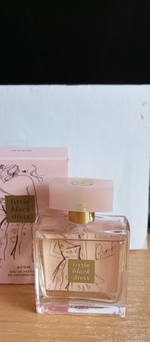Little Black dress perfumy Avon