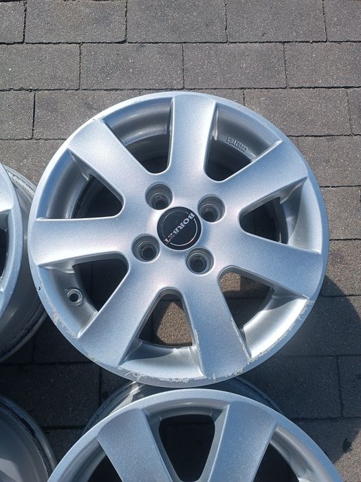 Felgi aluminiowe 4x100 ET38 14"  Toyota Volkswagen Skoda