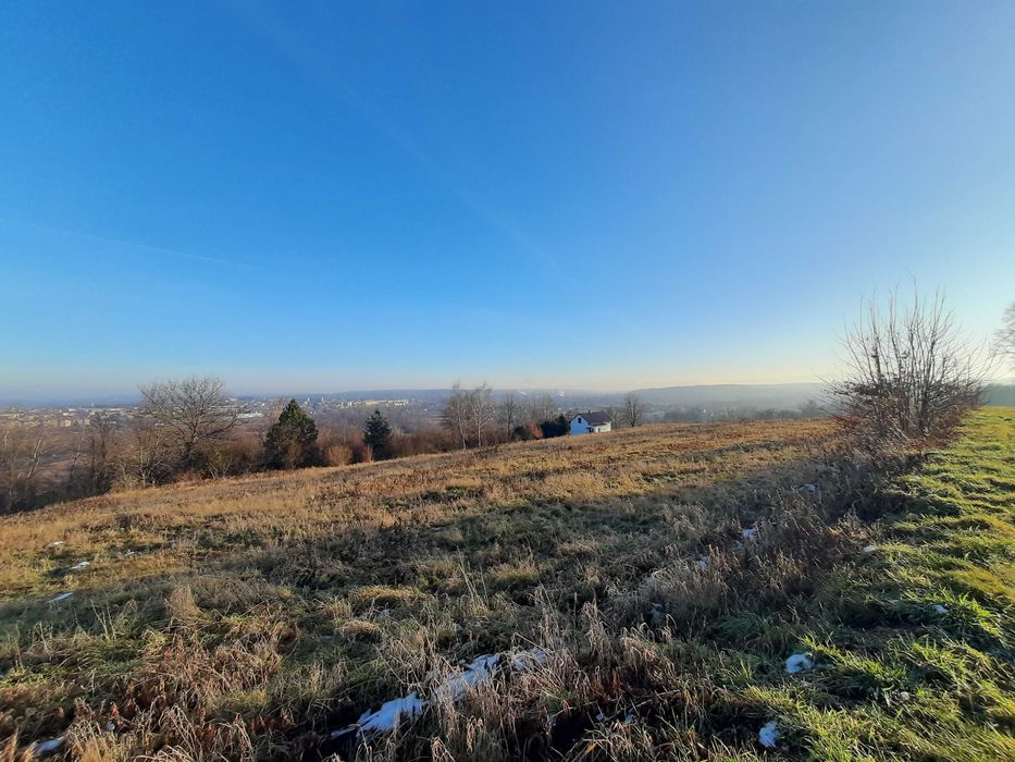 Działka z wyjątkowym widokiem w Jareniówce