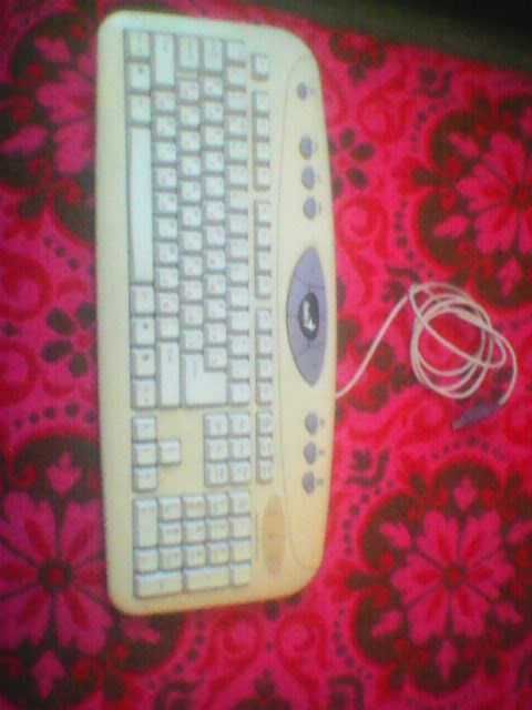 Продам клавиатура компьютер.