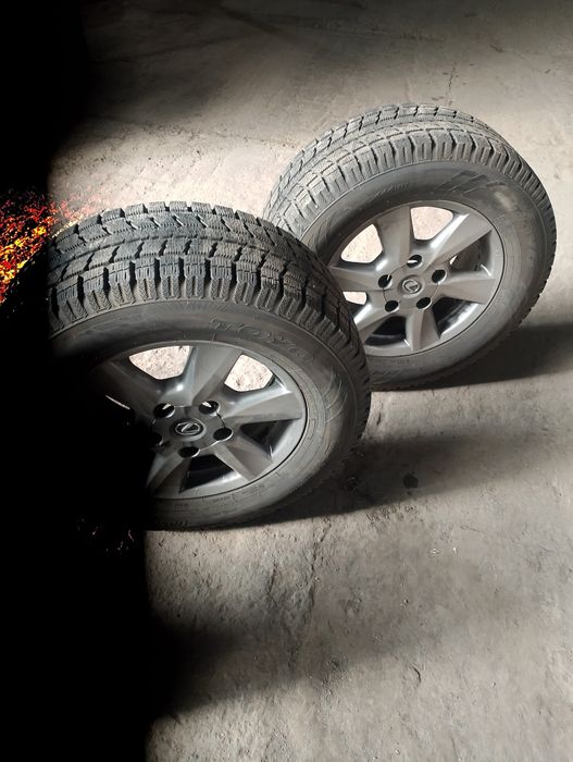 Продам резину Toyo