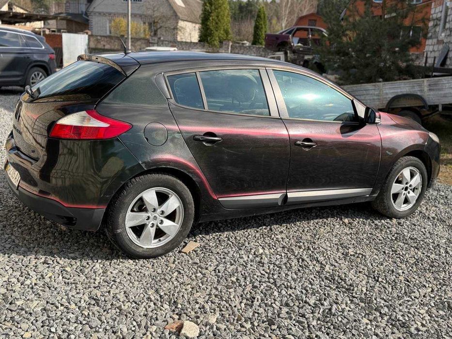 Renault Megane 3, 2011, 1.6 газ/бензин (обмін/кредит)