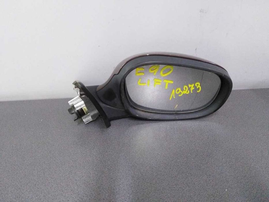 BMW E90 Lift Lusterko Prawe
