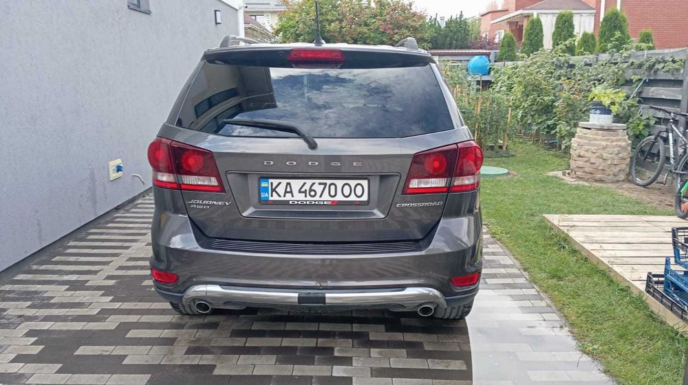 Продаю власний автомобіль Dodge Journey  у топовій комплектації Crossroad