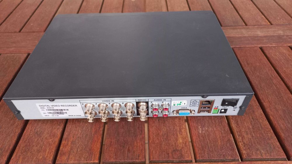 Rejestrator 8-mio kanałowy BCS 3108, dysk 1TB, zasilacz, myszka