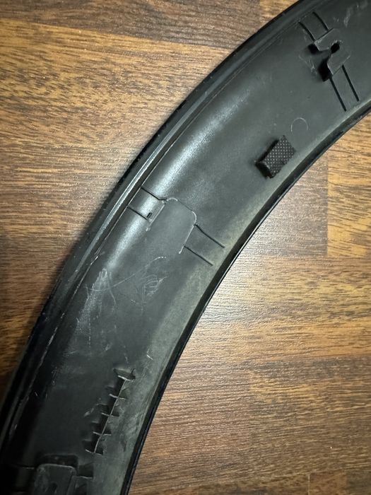 Арка права kia ev 6 пошкоджена