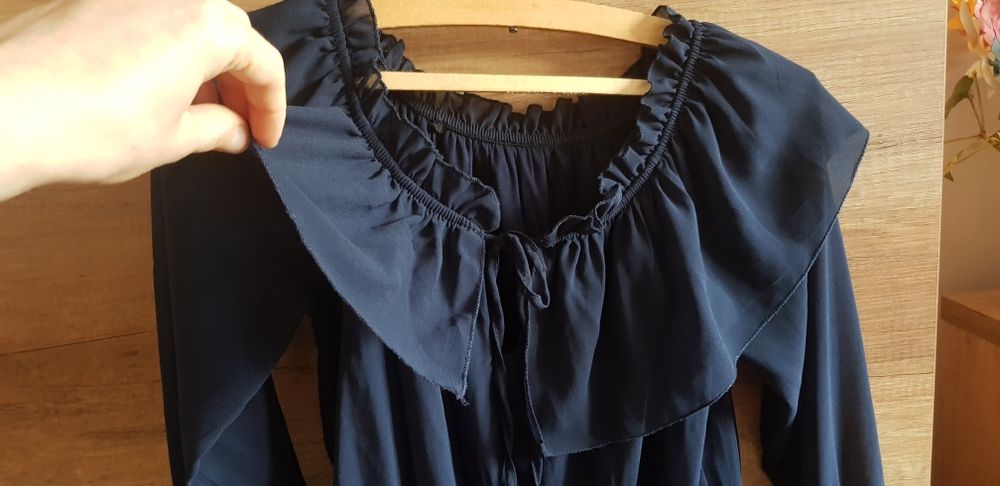 Sukienka granat ramiona gumka elegancka zwiewna