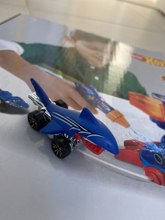Набір Hot Wheels Світ Акули
